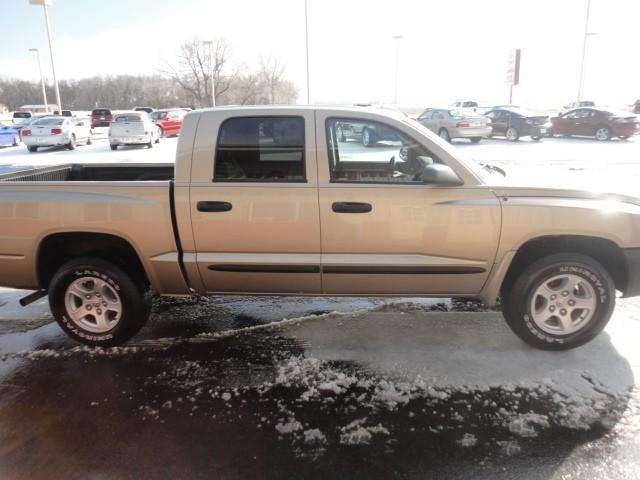 2005 Dodge Dakota EDGE