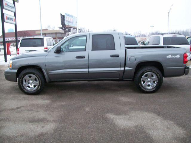 2005 Dodge Dakota SL2