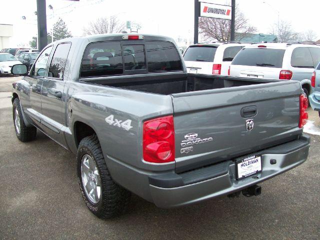 2005 Dodge Dakota SL2