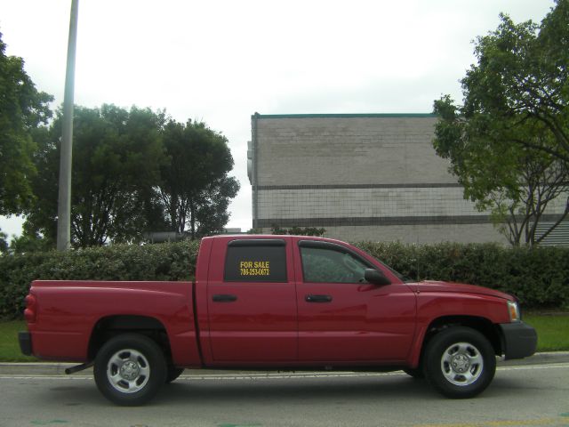 2005 Dodge Dakota 4dr LX 4WD Auto