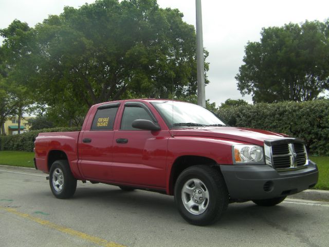 2005 Dodge Dakota 4dr LX 4WD Auto