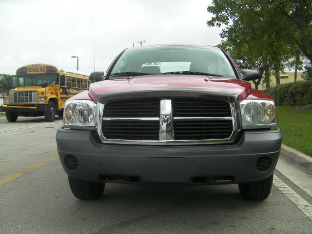 2005 Dodge Dakota 4dr LX 4WD Auto