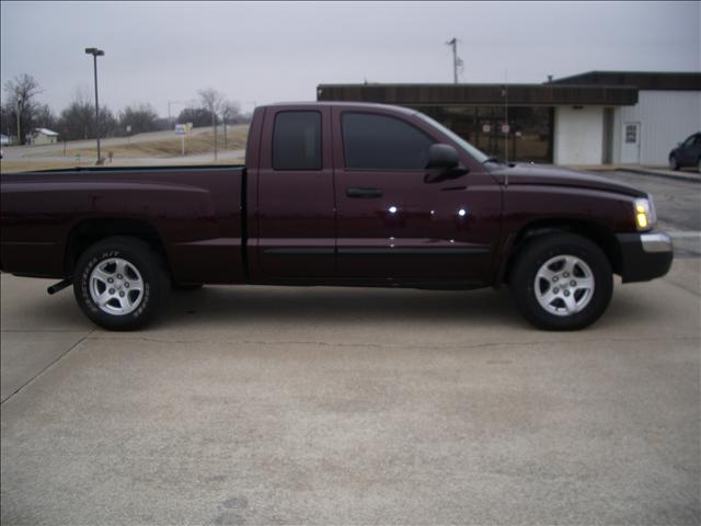 2005 Dodge Dakota SLT