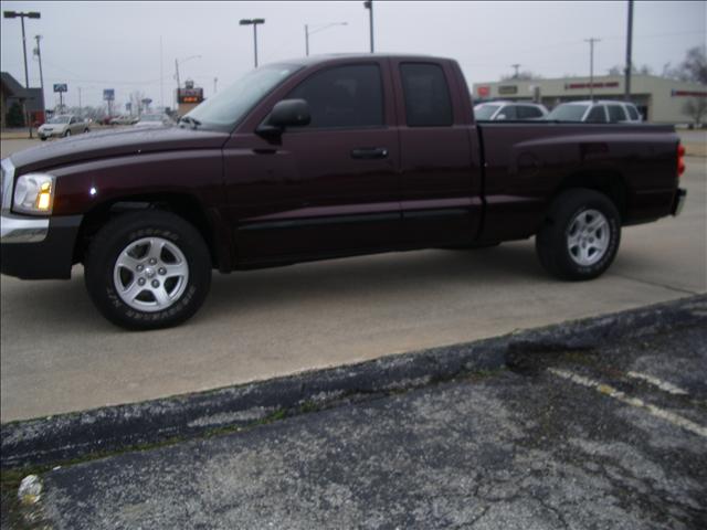 2005 Dodge Dakota SLT