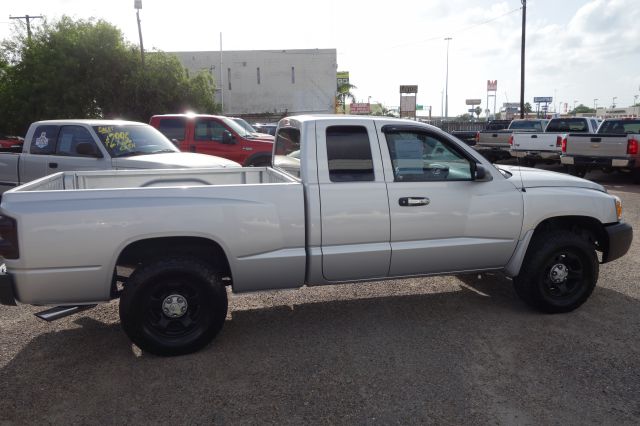 2005 Dodge Dakota 323ci Rtible