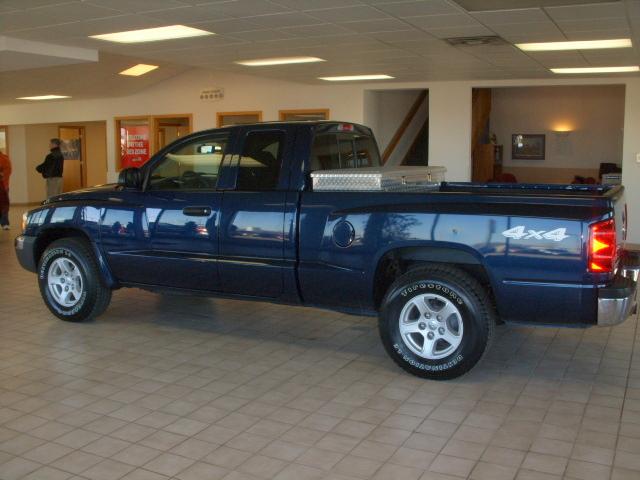 2005 Dodge Dakota SLT