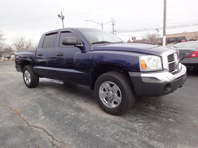 2005 Dodge Dakota Aspen