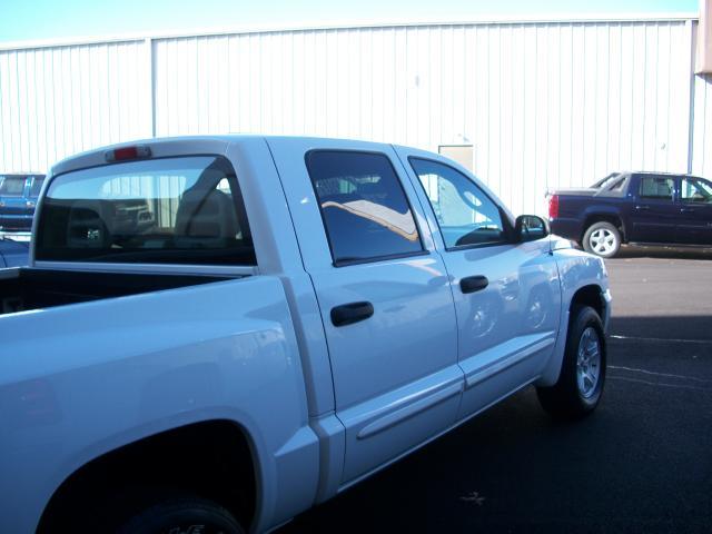 2005 Dodge Dakota LS ES