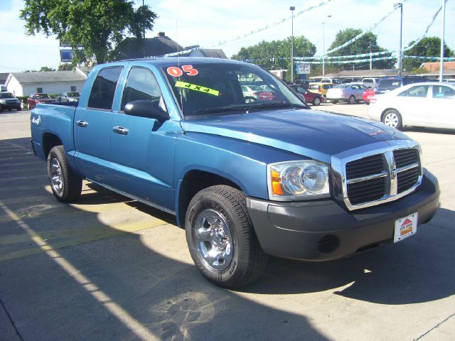 2005 Dodge Dakota 4dr LX 4WD Auto