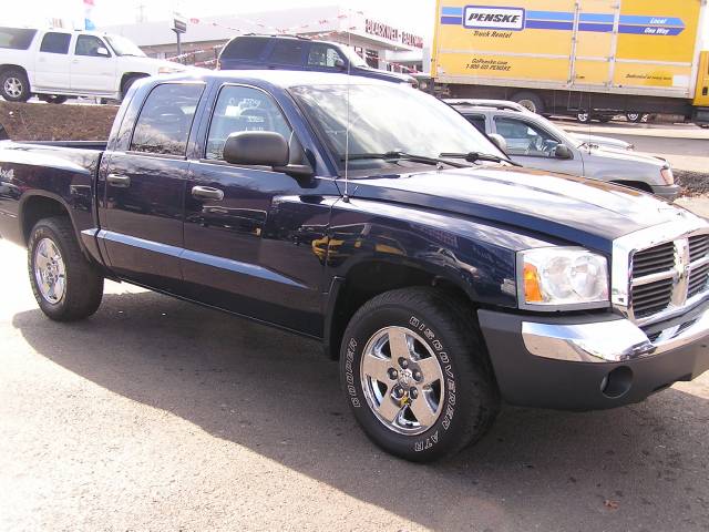 2005 Dodge Dakota SLT