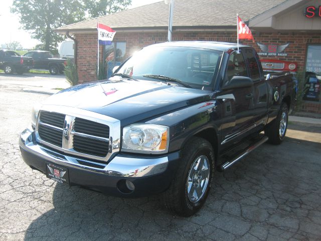 2005 Dodge Dakota XLT Lifted 4x4