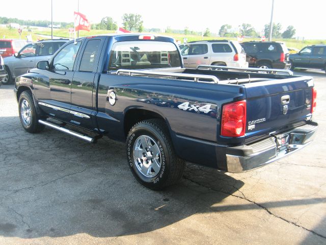 2005 Dodge Dakota XLT Lifted 4x4