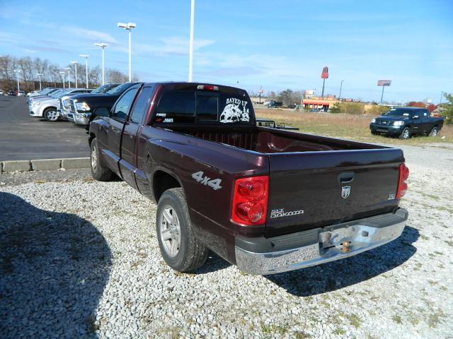 2005 Dodge Dakota SLT