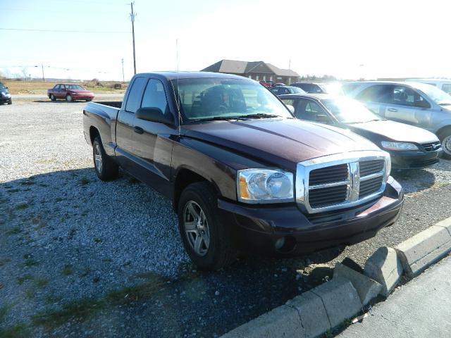 2005 Dodge Dakota SLT