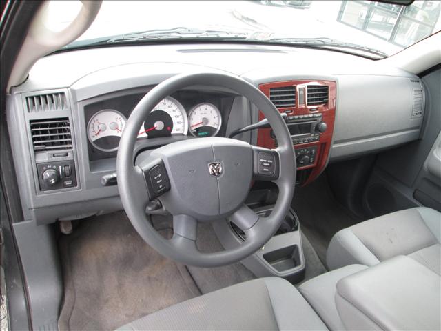 2005 Dodge Dakota SLT