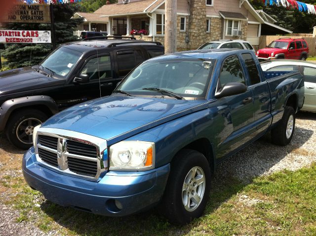 2005 Dodge Dakota SLT 4-door 4WD