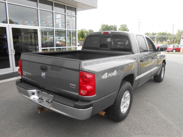 2005 Dodge Dakota Collection Rogue