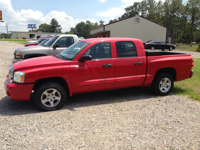 2005 Dodge Dakota LS ES