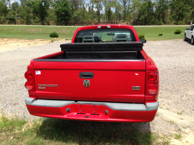 2005 Dodge Dakota LS ES