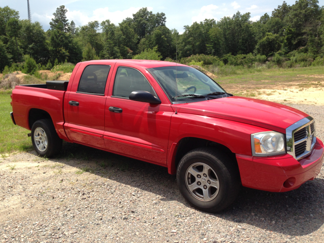 2005 Dodge Dakota LS ES