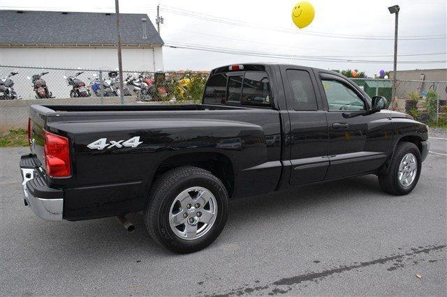 2005 Dodge Dakota SLT