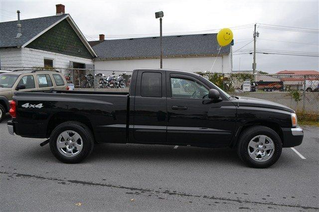 2005 Dodge Dakota SLT