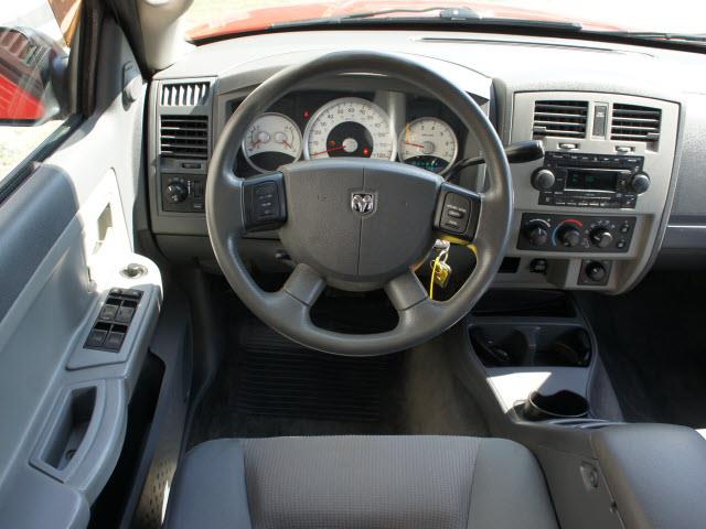 2005 Dodge Dakota SLT