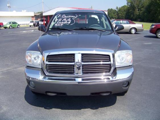 2005 Dodge Dakota Unknown