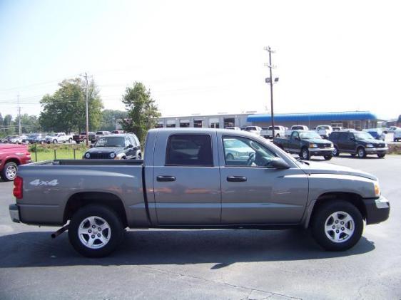 2005 Dodge Dakota Unknown