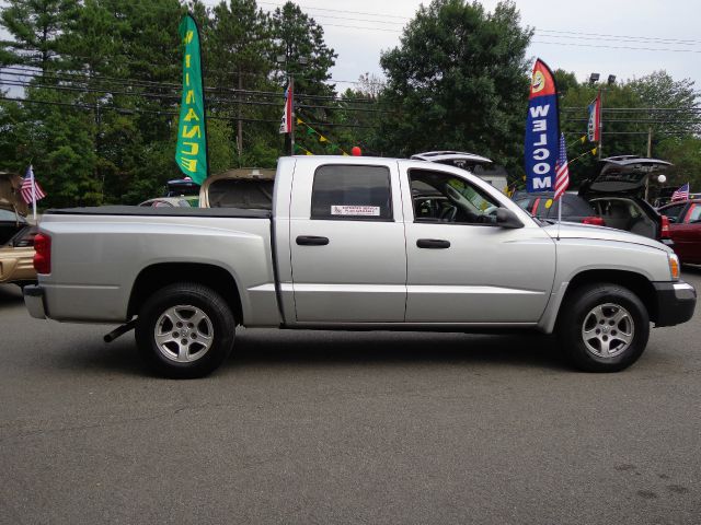 2005 Dodge Dakota Collection Rogue