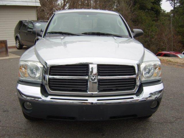 2005 Dodge Dakota SLT