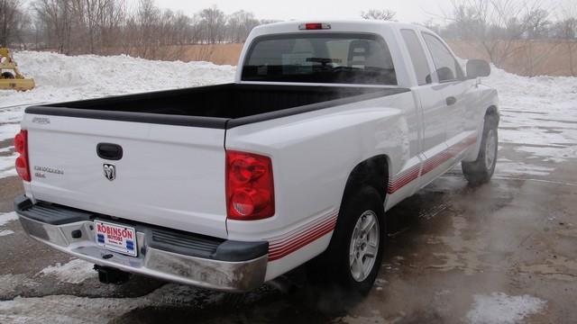 2005 Dodge Dakota SLT