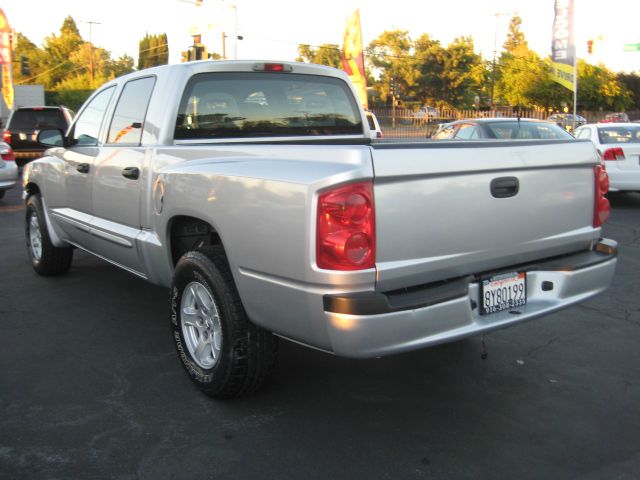 2005 Dodge Dakota Collection Rogue