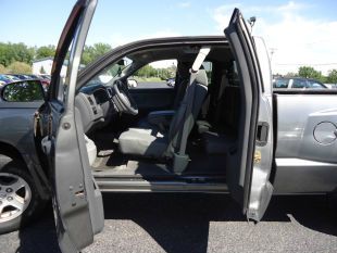 2005 Dodge Dakota SLT 4-door 4WD