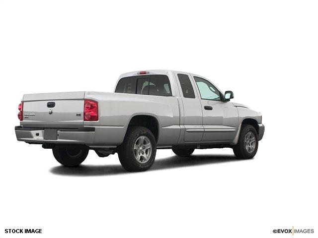 2005 Dodge Dakota SLT