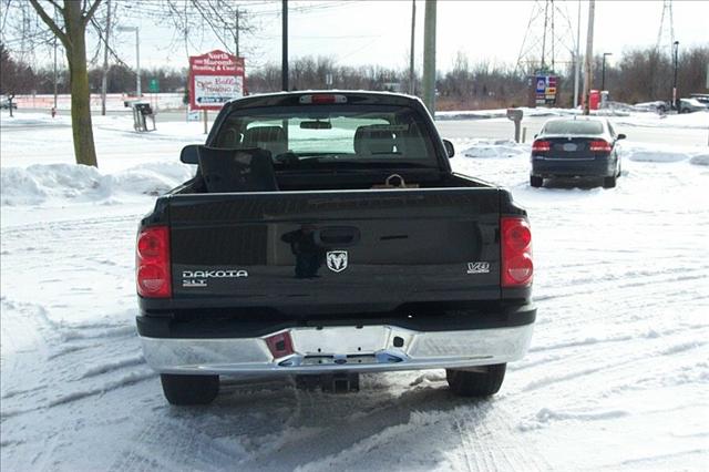 2005 Dodge Dakota SLT