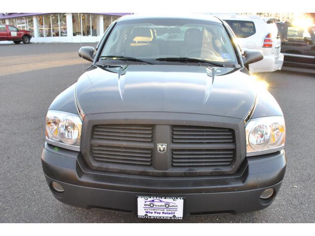 2005 Dodge Dakota SLT