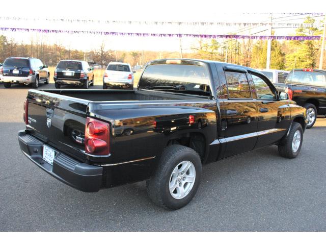 2005 Dodge Dakota SLT