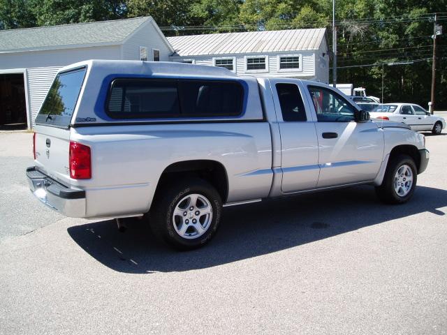 2005 Dodge Dakota SLT