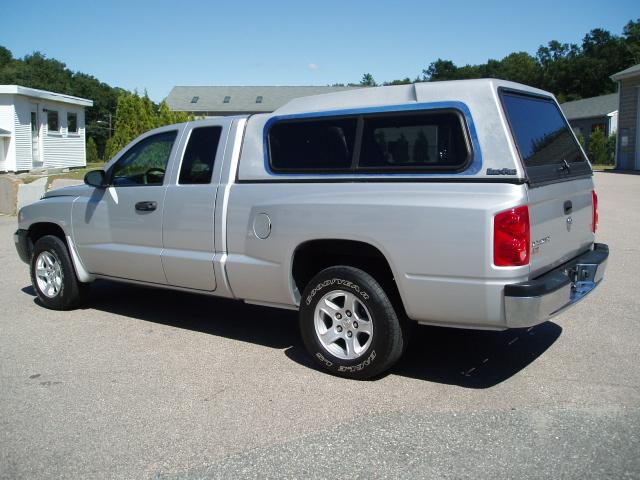 2005 Dodge Dakota SLT