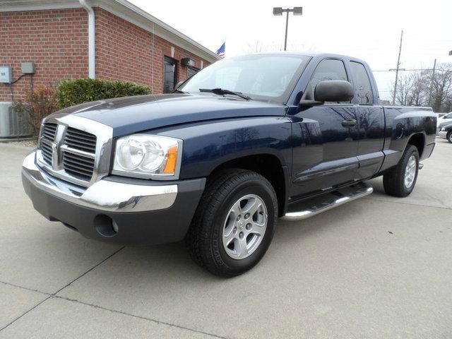 2005 Dodge Dakota SLT 4-door 4WD