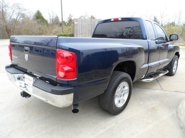 2005 Dodge Dakota SLT 4-door 4WD