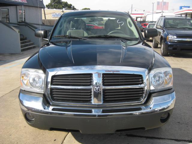 2005 Dodge Dakota SLT