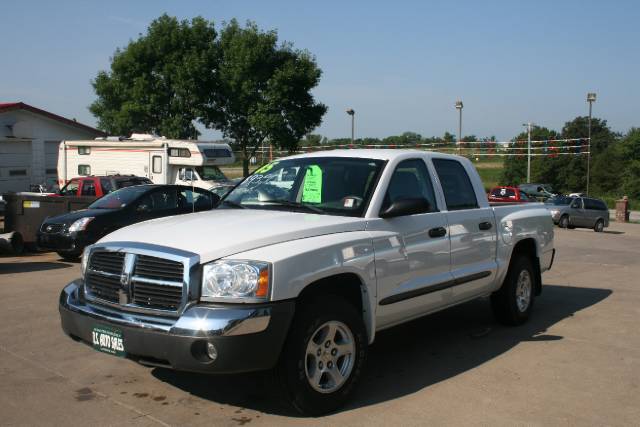 2005 Dodge Dakota SLT