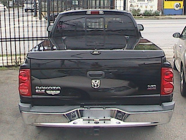 2005 Dodge Dakota Collection Rogue