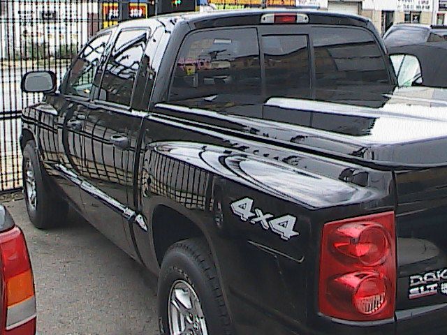 2005 Dodge Dakota Collection Rogue