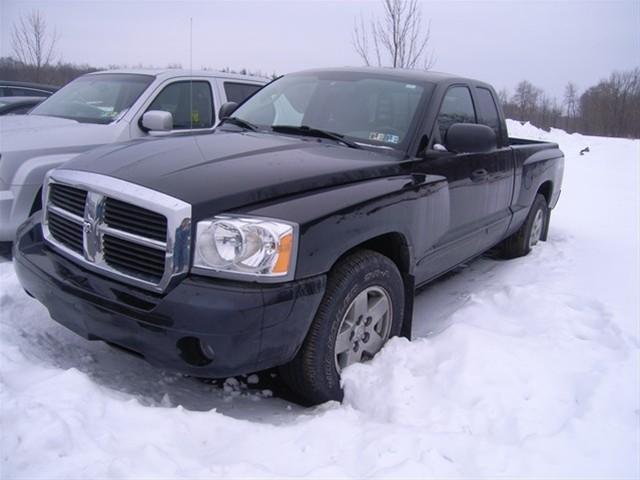 2005 Dodge Dakota SLT