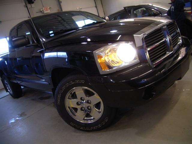 2005 Dodge Dakota SLT