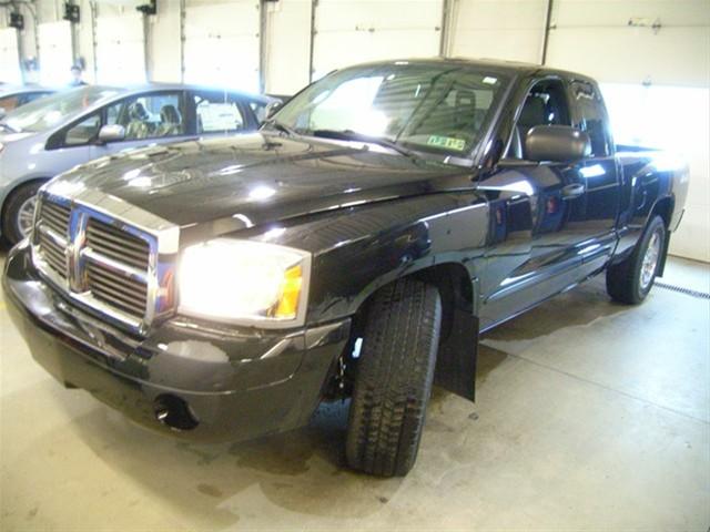 2005 Dodge Dakota SLT