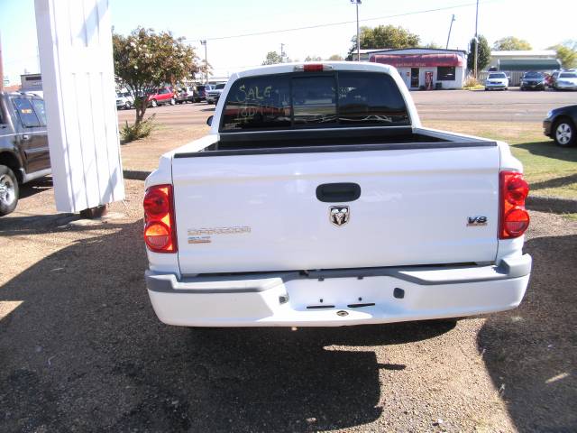 2005 Dodge Dakota SLT